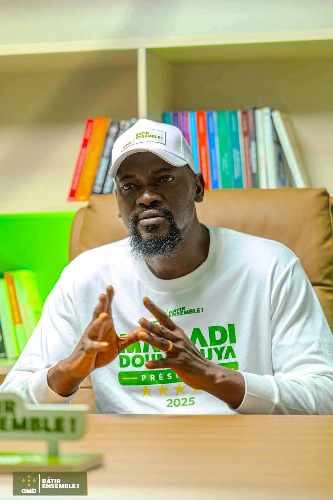 Guinée | Présidentielle 2025 : Doumbouya "candidat indépendant", Toofan chante l'hymne de campagne de la mouvance...