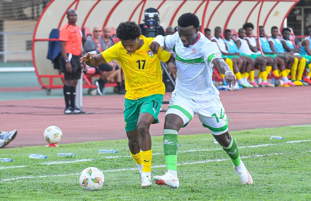 Karim Dermane, le buteur en duel avec Youssouf Ndayishimiye, le capitaine burundais...